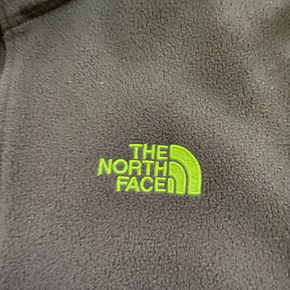 The North Face Men’s Sz L Dk‎ Gray TKA 100 Glacier 1/4 Zip Fleece Pullover